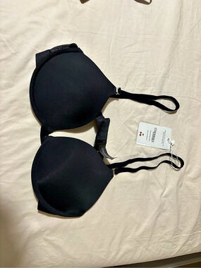 NWT Cherries 24/7 Lift Push-up Bra in Black
